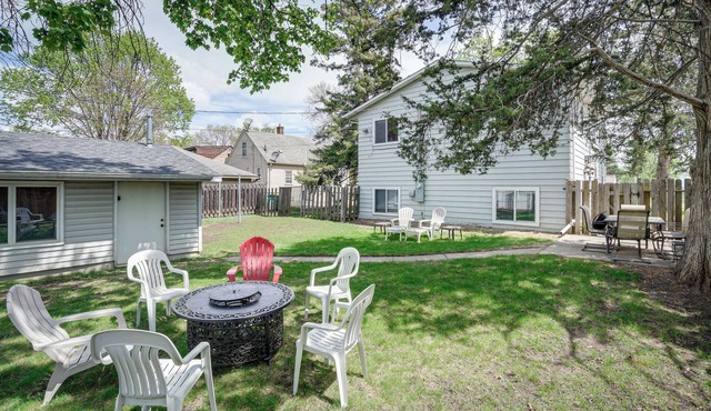 Spacious Minneapolis Home Rental: 8 Mi to Downtown
