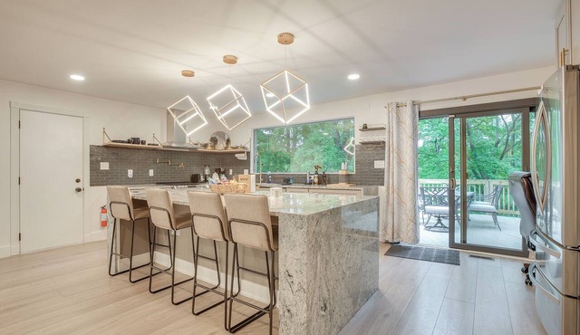 Spacious Riverfront Delaware Home w/Views in Delaware
