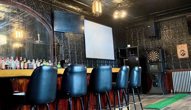 Speakeasy Lounge Sleeps 16 Silver Street By Trail Private Bar Ironwood Hurley UP