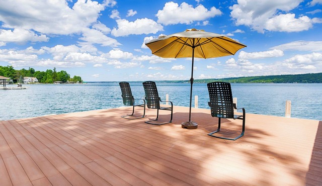 Strawberry Cottage - Enjoy Wooded Privacy on Canandaigua Lake!