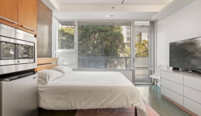 Studio apt walkable to Oracle Park in San Francisco