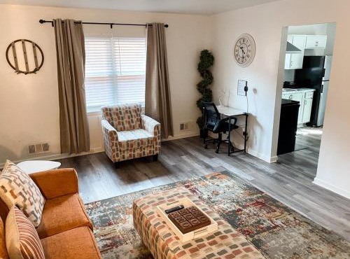 Studio B -Cozy home mins from Airport, Uptown and Downtown in Birmingham
