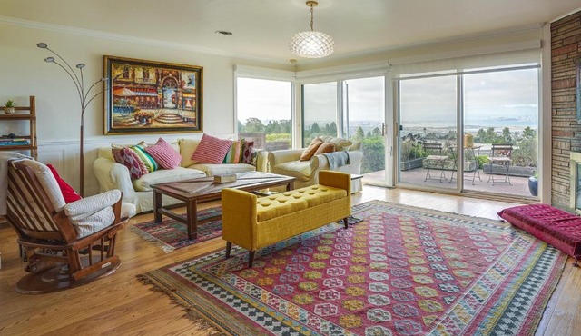 Stunning Bay-View Home in Kensington!