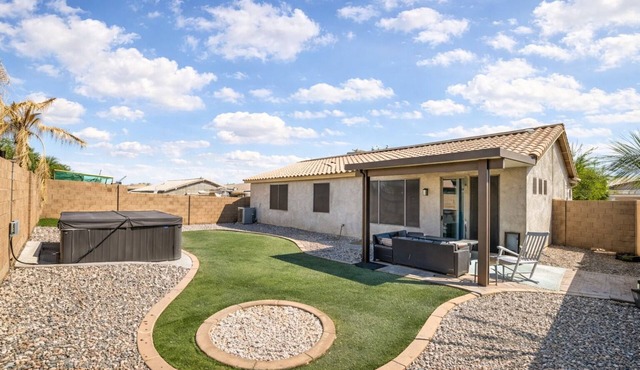 Sunbeam Sanctuary | 4b2b | Pet Friendly | Hot Tub in Surprise