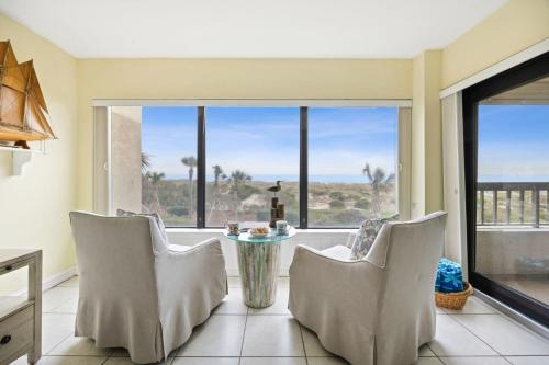 Surf and Racquet Club C111 Fully Renovated