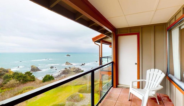Sweeping Oceanfront Views Await Tranquil Condo with Balcony Beach Access W&D