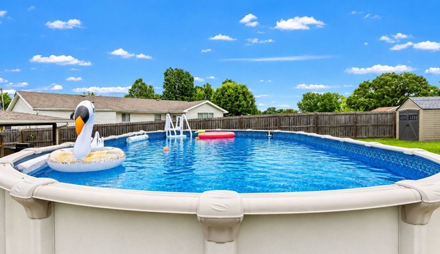 T Luxury Pool, Hot tub, Arcade Game Comfortable House