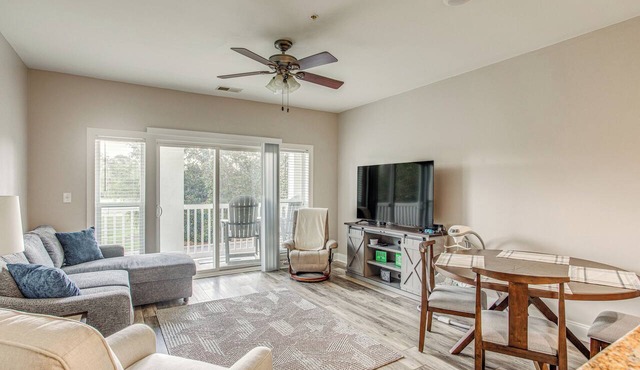 Tee Off & Unwind By Pool: Myrtle Beach Condo