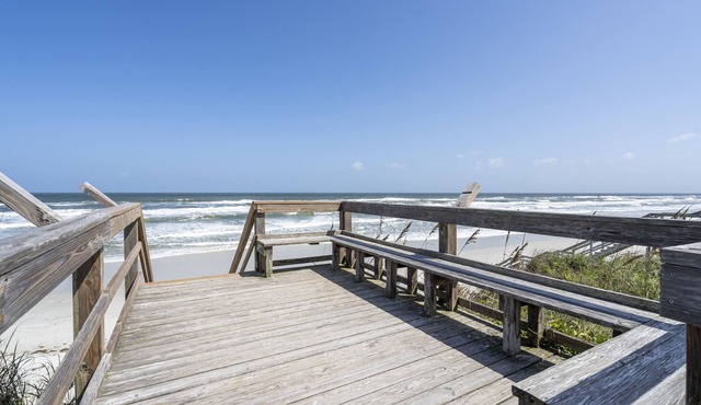 The Beach Pad~5 Min Walk to Beach~Pool-Boat Access in St. Augustine