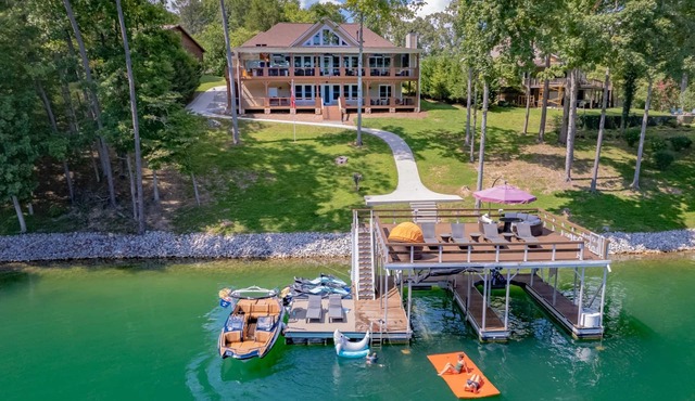 The BEST experience on Norris Lake - HANDS DOWN!