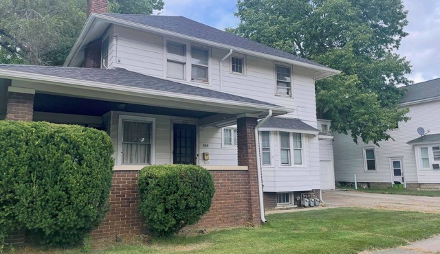 The Inn on Holgate Avenue Suite 1 2 BR Queen/full bed Kitchen Sleeps up to 4