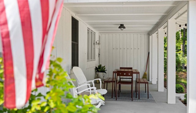 Three Pines Hideaway