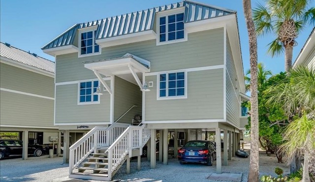 Turtleback 11 in Boca Grande