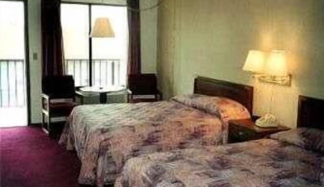 Twinkle Inn in Branson