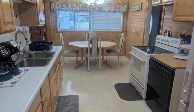 Very spacious, serene 4-bedroom house enough room for multiple families w/Wi-Fi