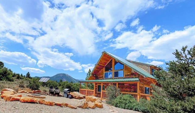 W-W: Canyon View Cabin, An Epic Family Retreat