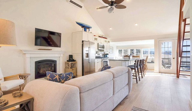 Wading River Beach Cottage | Steps to Shore, Screened Porch