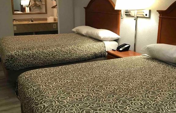 Walnut Inn - Checotah in Checotah