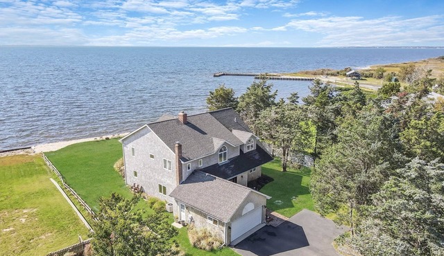 Waterfront house next to Bellport golf course