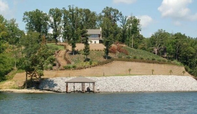 Waterloo Cabin on Wide Water, Boat Dock, Beach, & Awesome Views!