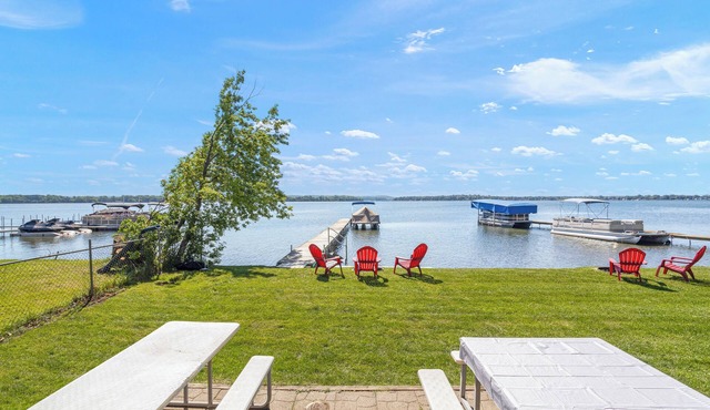 Whispering Waters - Lakefront/Dock/Boat Rentals