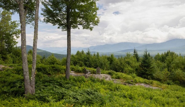 White Mountains Getaway w/Sauna & Stunning Views