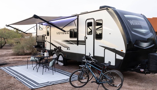 Wild Cactus Glamping - Stationary RV, prime location between rural and city life