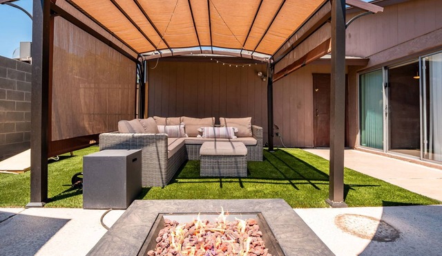 Willows Rest Retreat - Pool | Pool Table | Firepit in Phoenix