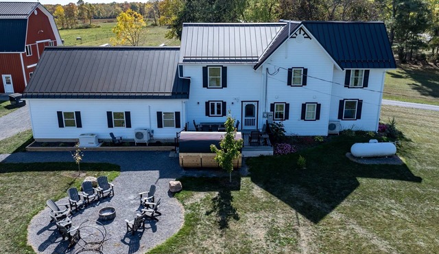 Wine Trail | Game Room | Fire Pit | Sauna/Hot Tub