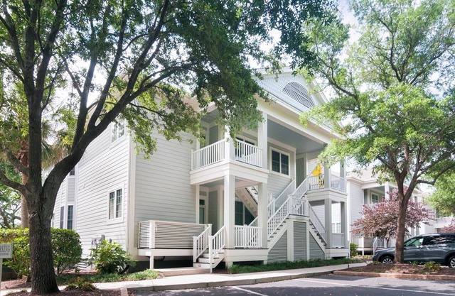 Creek Front Beach Condo, Updated, Creek View, Pool Steps Away, Easy Beach Access
