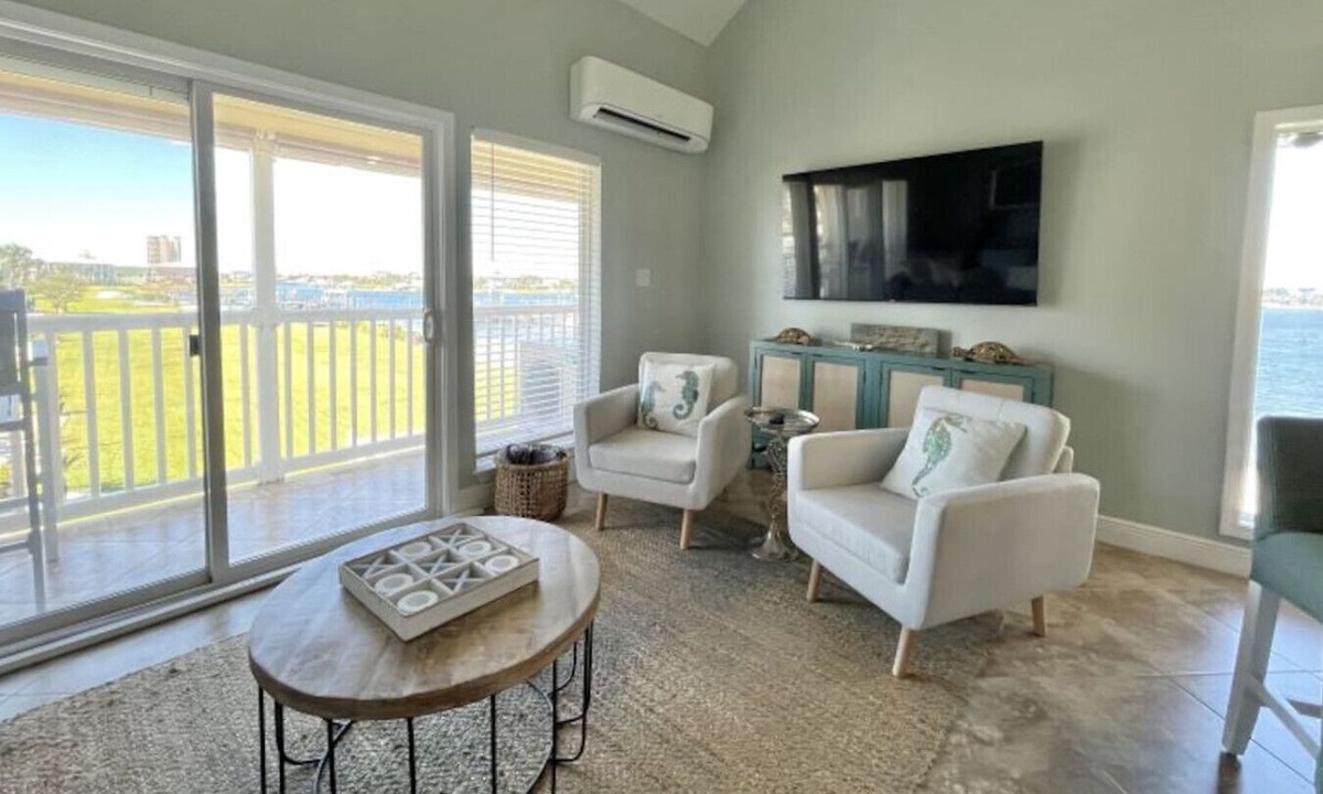 Villa Sabine Condo | Sand Dollar W212 Bayfront Escape- Gorgeous Sunset Views, Bikes Included!