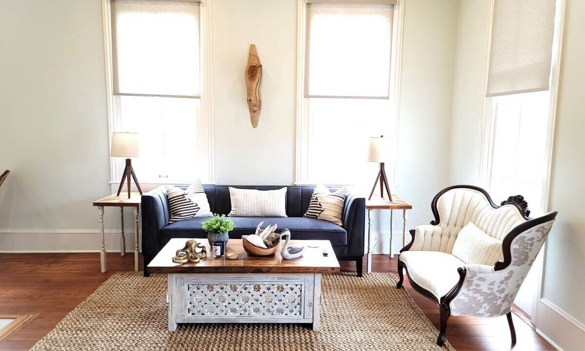 Old East Hill Apartment | The Kelley House | Suite 2 - 1st floor