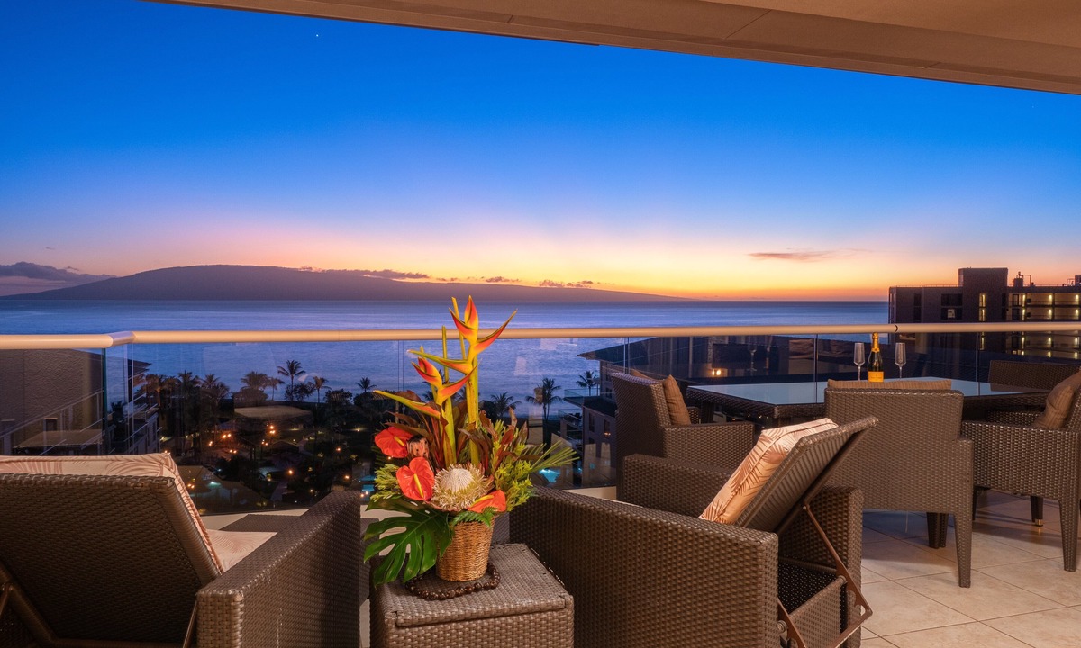 Honokowai Condo | Best Views at Honua Kai - Penthouse Suite with Private Lanai & Grill-Honua Kai K1025