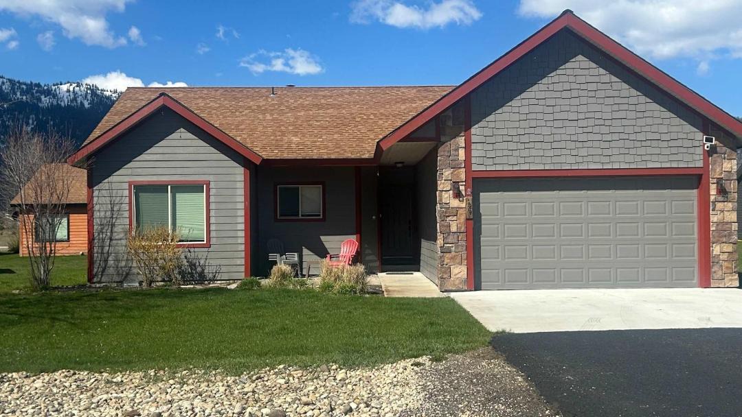 Farmington House | Latiude Adjustment-Modern Home with AC near Tamarack Resort Mtn Views Beach Access Pet Friendly