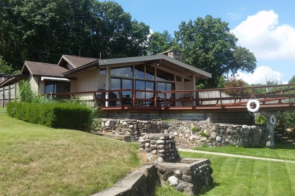 Photo of Outdoor in South Gull Lake
