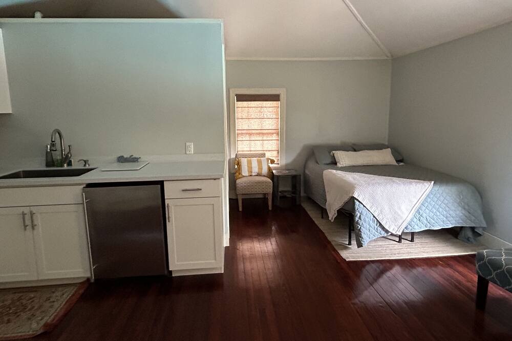 Photo of Bedroom in East Hill