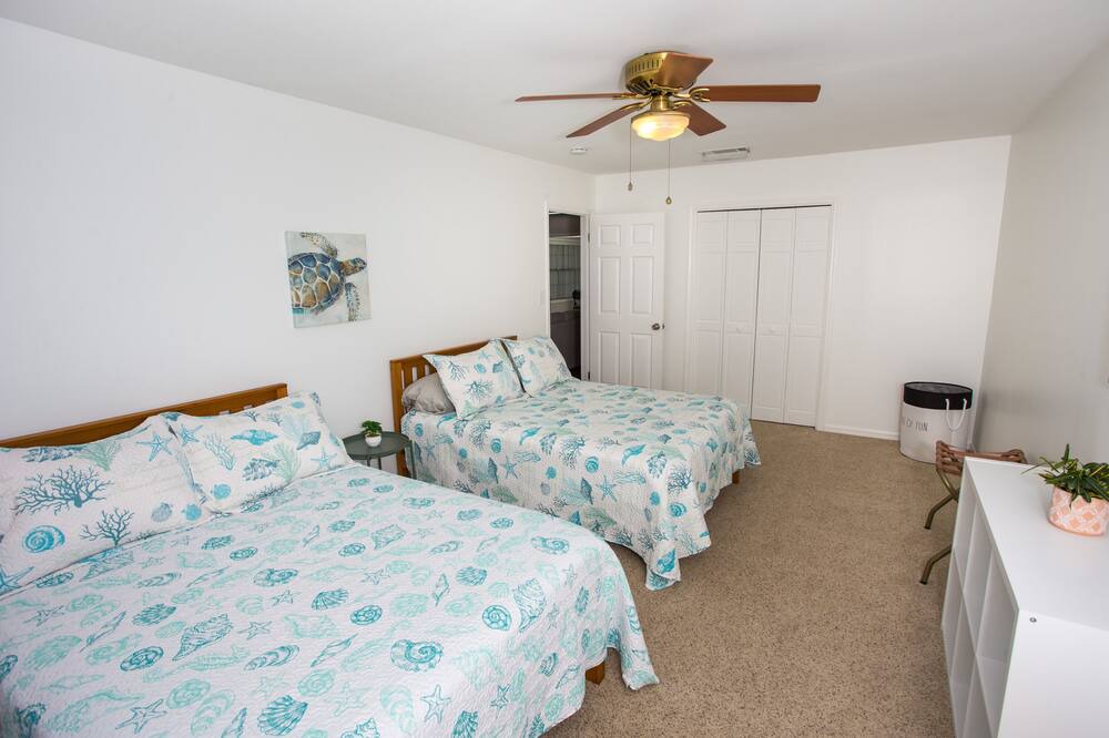 Photo of Bedroom in East Pensacola Heights