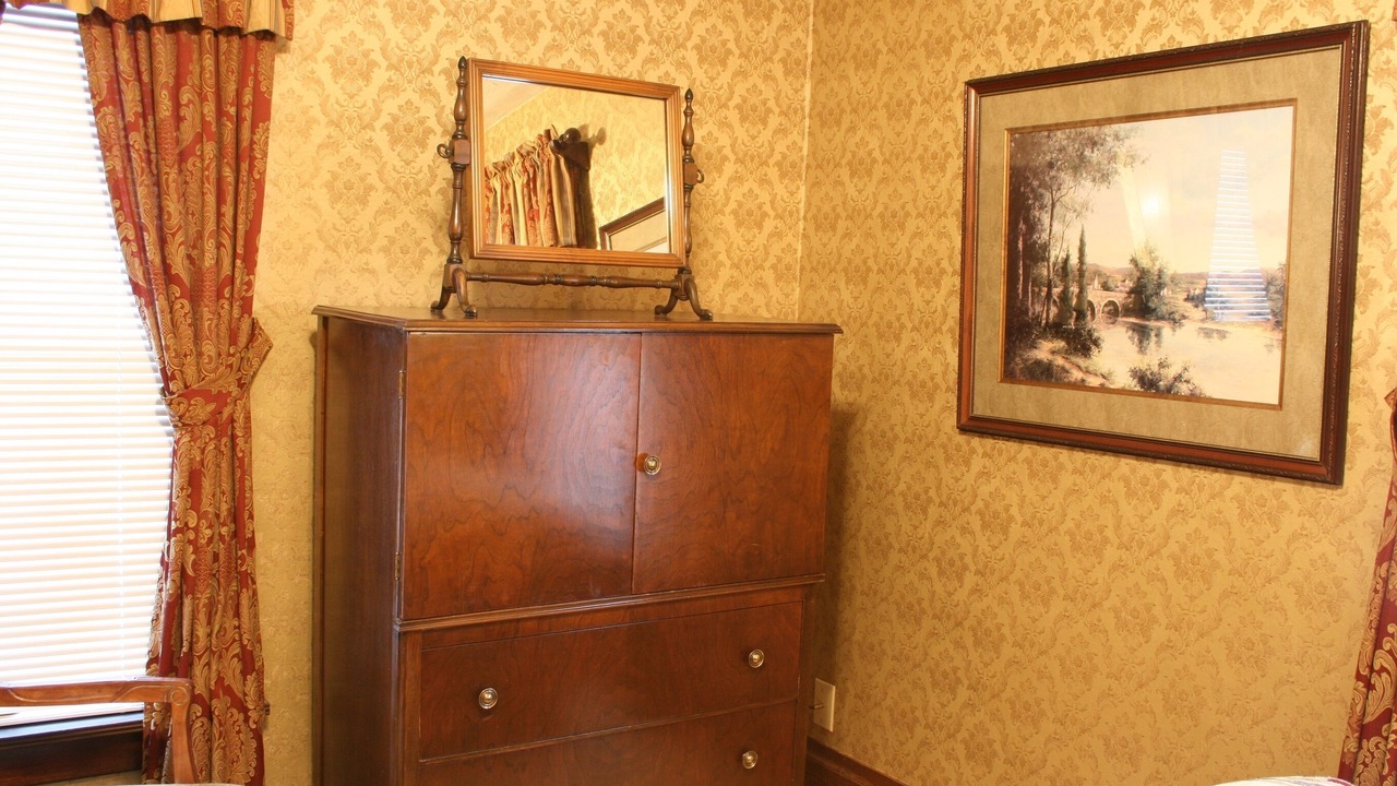 Photo of Bedroom in Saugatuck