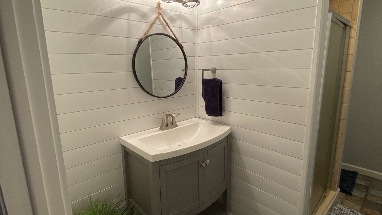 Photo of Bathroom in Fenton