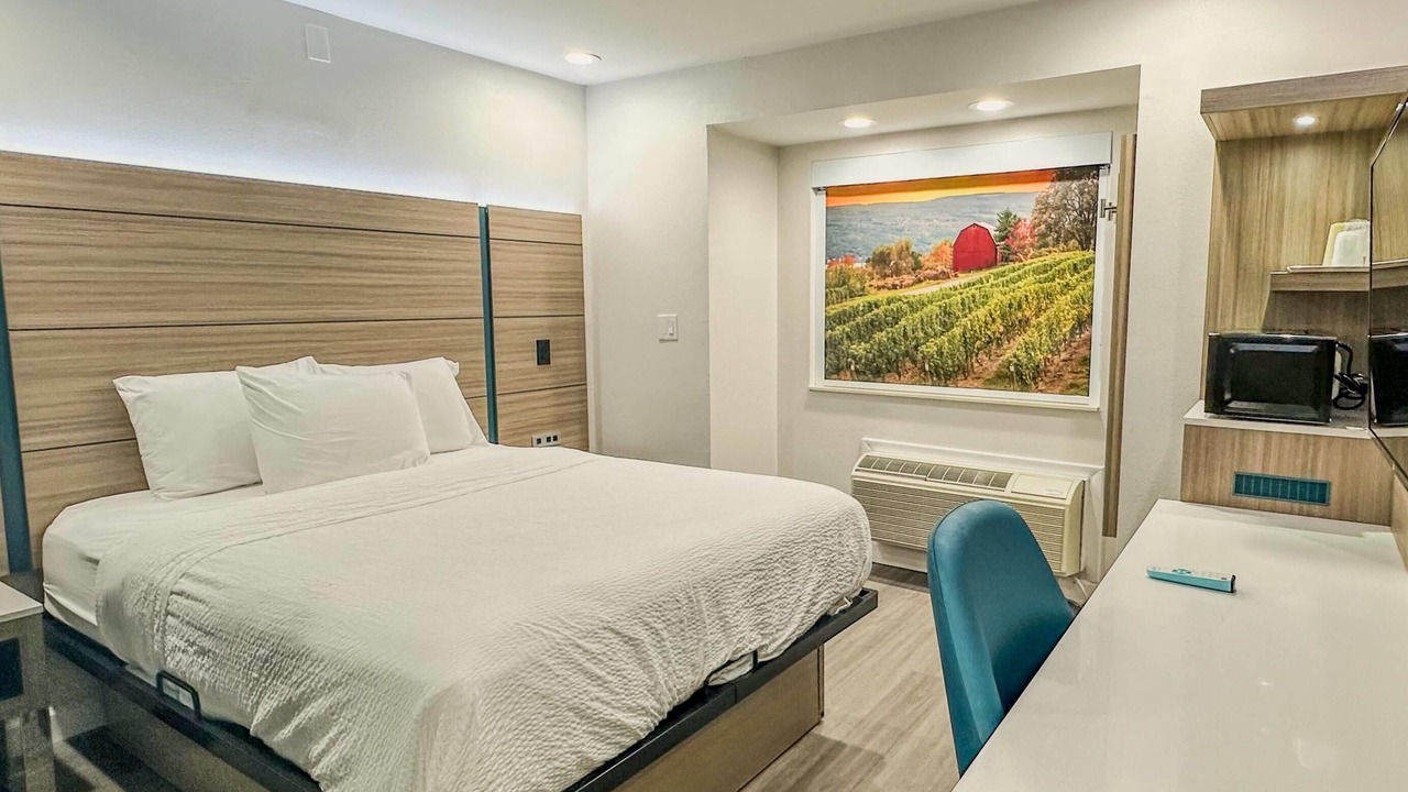 Photo of Bedroom in Henrietta