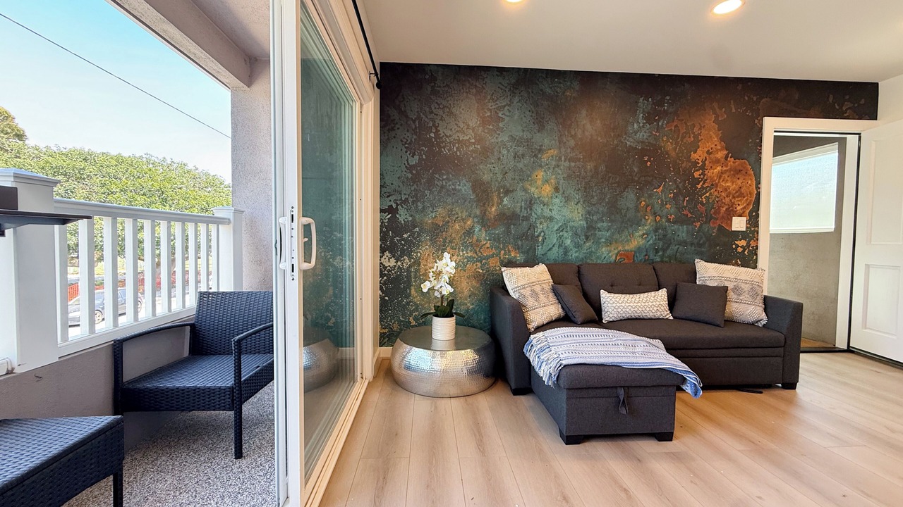 Photo of Livingroom in Old Towne