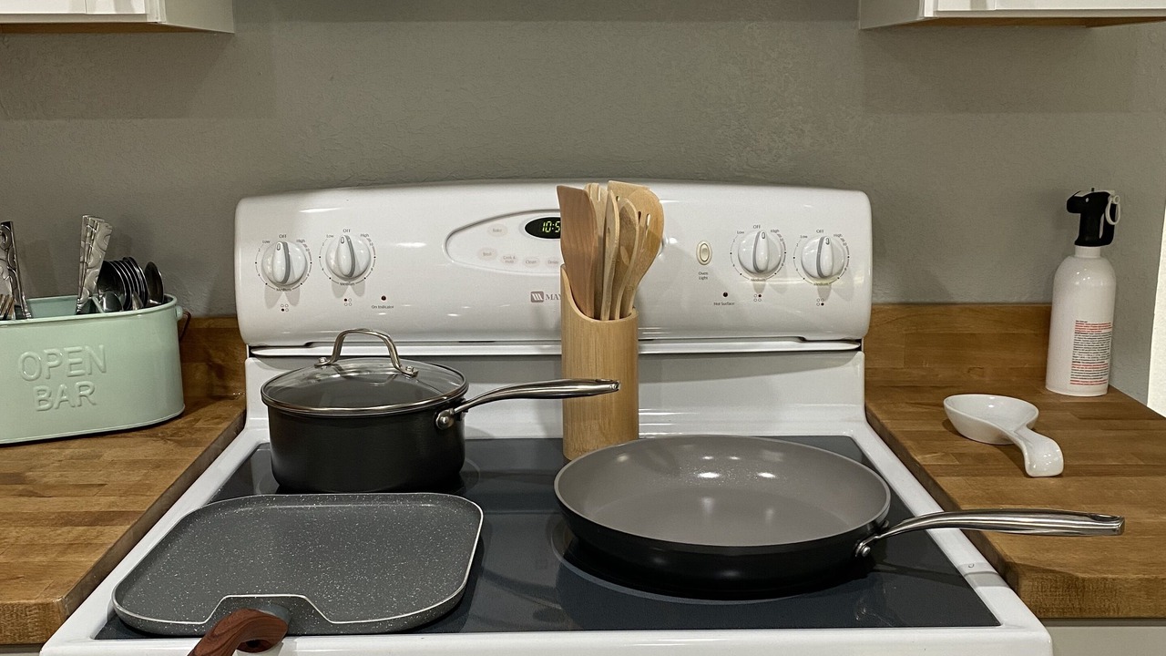 Photo of Kitchen in Weeki Wachee Gardens
