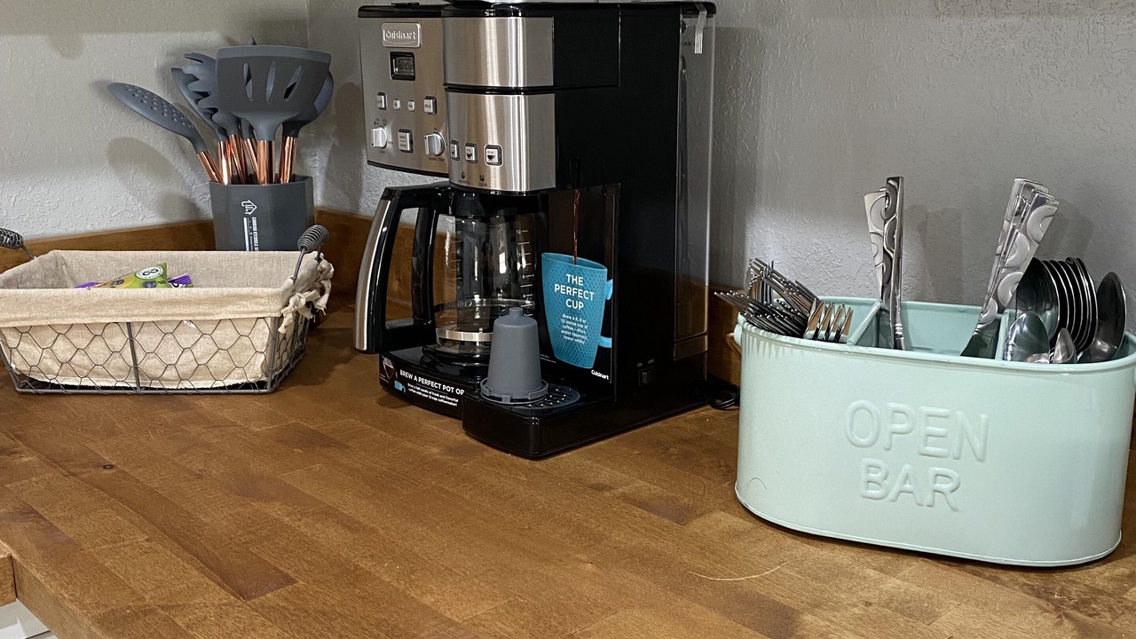 Photo of Kitchen in Weeki Wachee Gardens