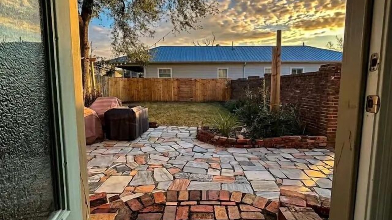 Photo of Outdoor in Old East Hill