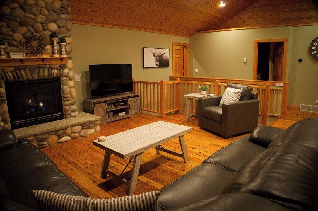 Photo of Livingroom in Suttons Bay