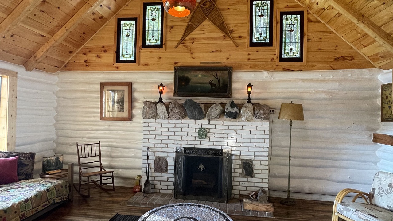 Photo of Livingroom in Mayfield