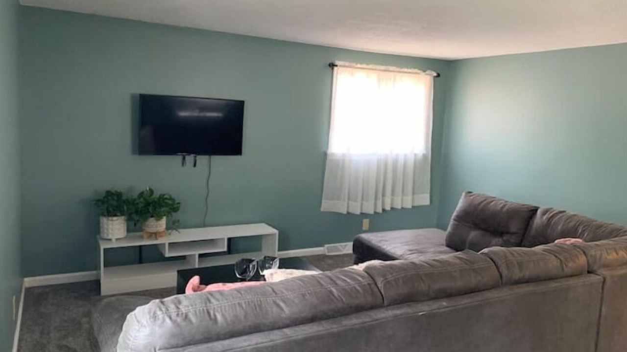 Photo of Livingroom in Niagara Falls