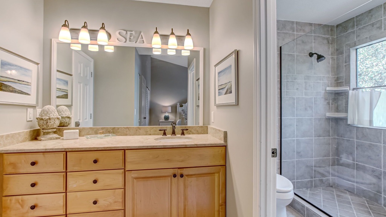 Photo of Bathroom in Amelia City