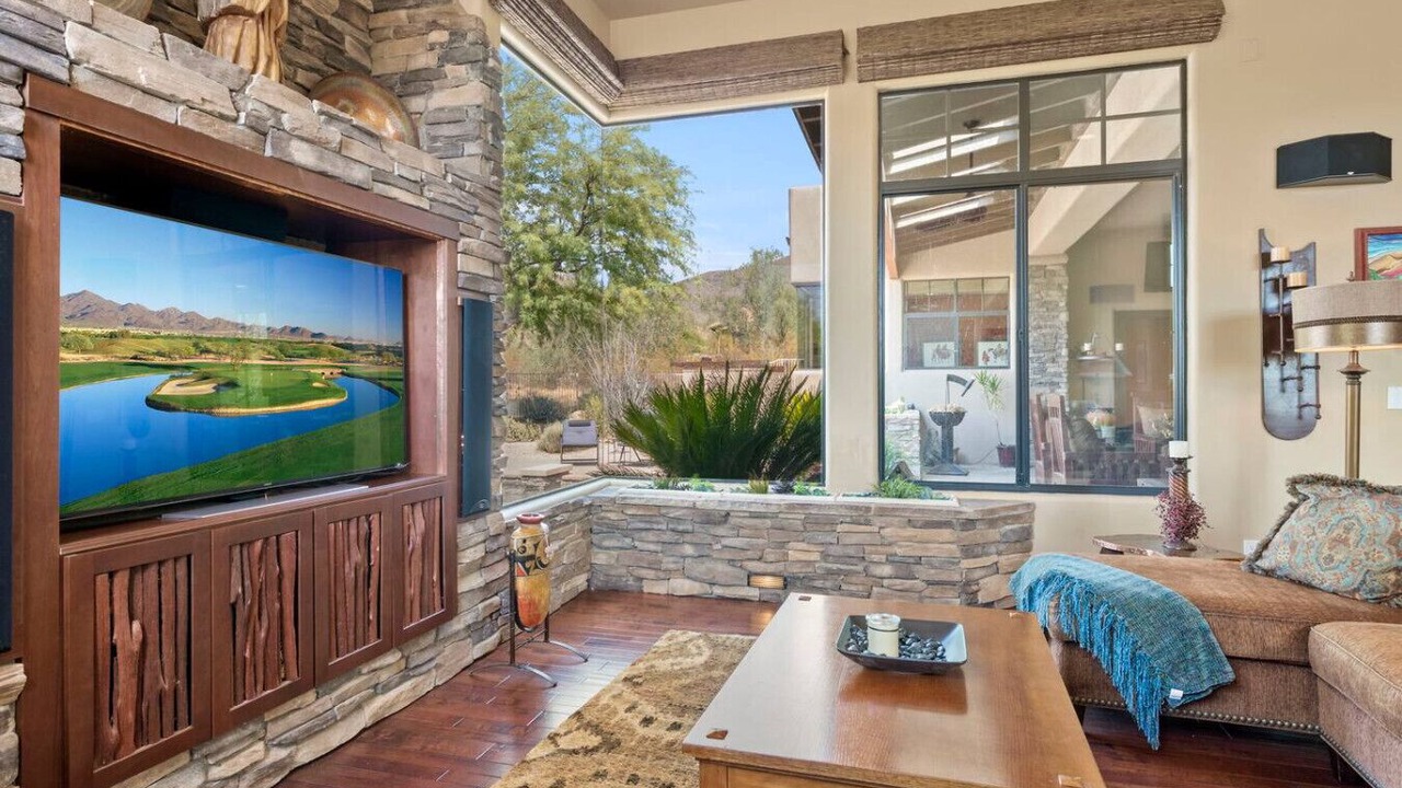 Photo of Livingroom in Canyon Ridge Estates