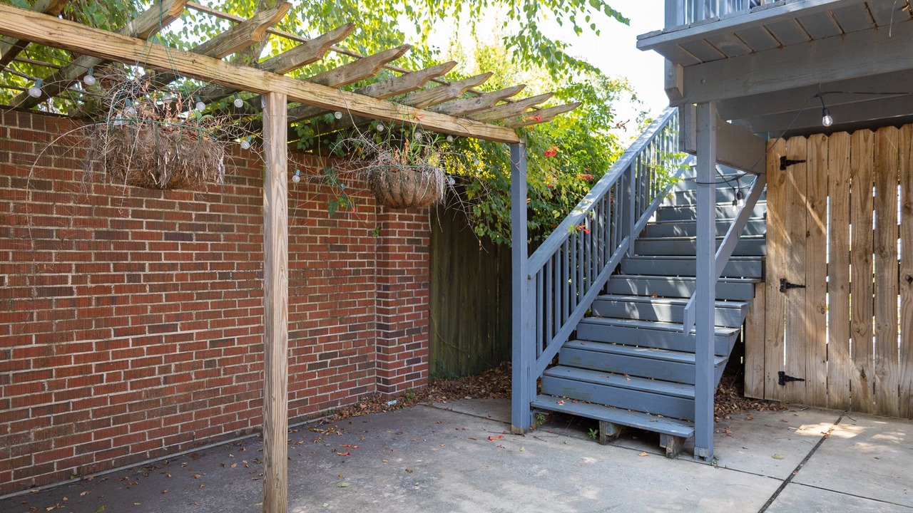 Photo of Patio Balcony in East Hill